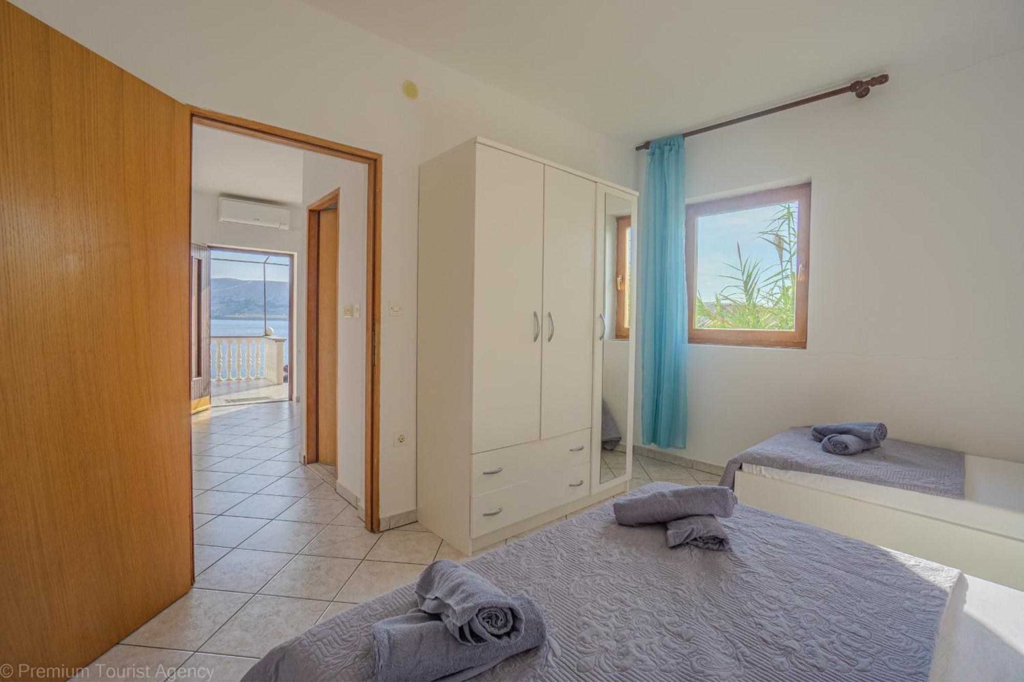 Appartamento Bepic Quiet Location On A Beautiful Bay Metajna Esterno foto